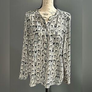 FYLO Snakeskin Print Button-Up Blouse – Chic Animal Print Top